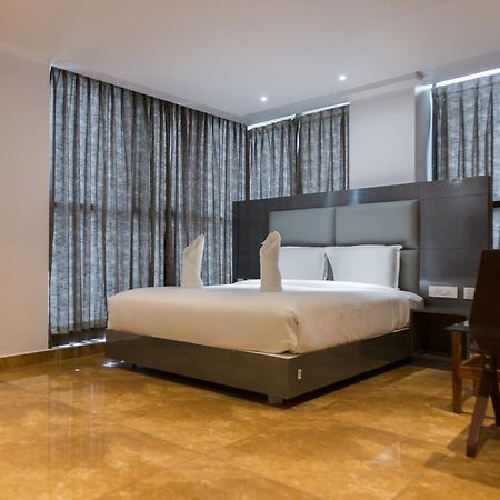 Hotel Hills Tirupattur Tiruppatur Buitenkant foto
