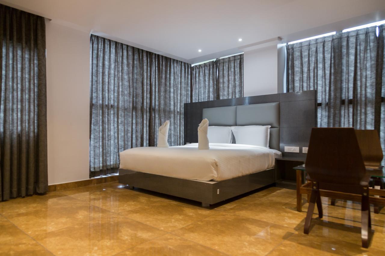 Hotel Hills Tirupattur Tiruppatur Buitenkant foto