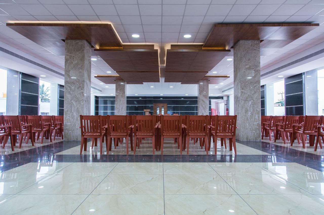 Hotel Hills Tirupattur Tiruppatur Buitenkant foto