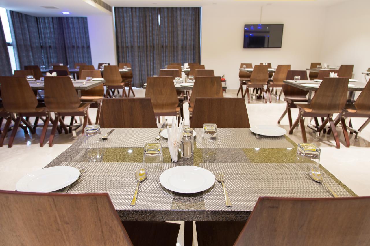 Hotel Hills Tirupattur Tiruppatur Buitenkant foto