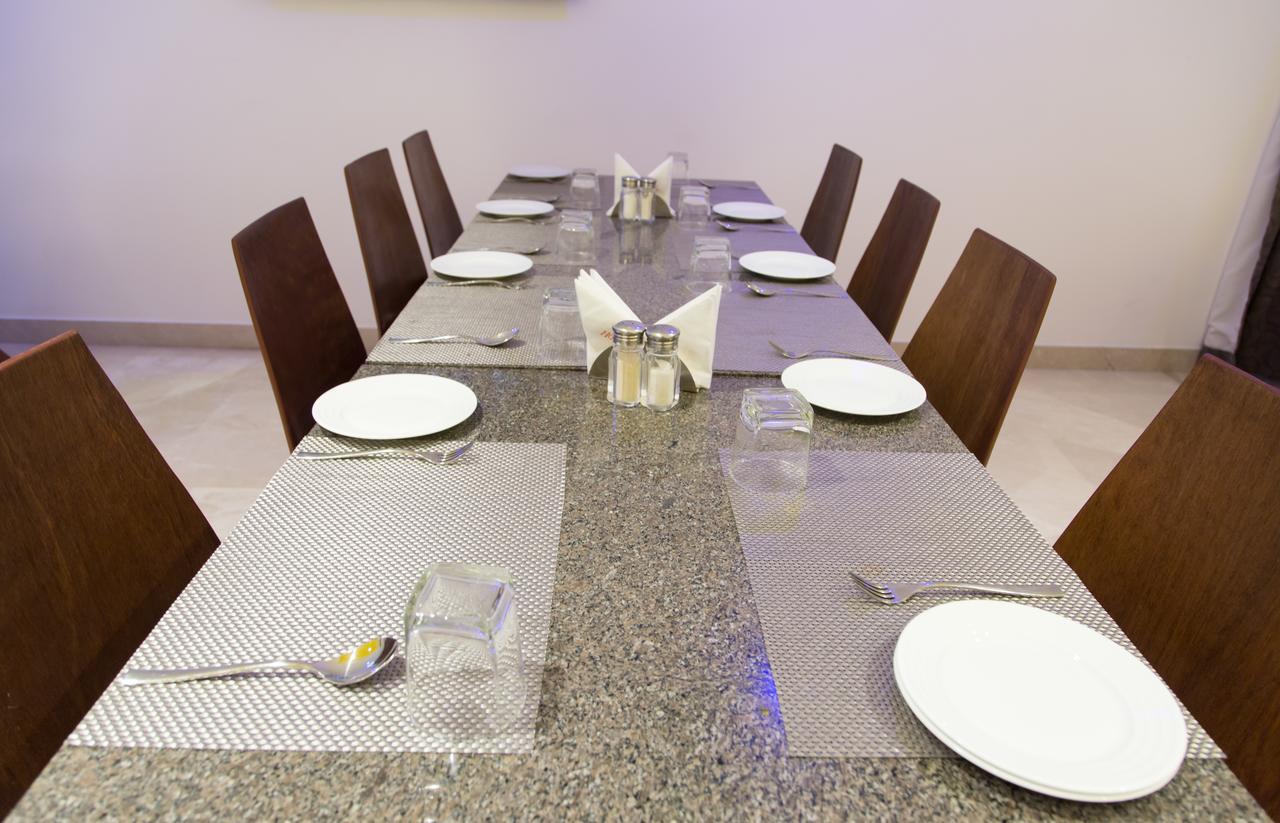 Hotel Hills Tirupattur Tiruppatur Buitenkant foto