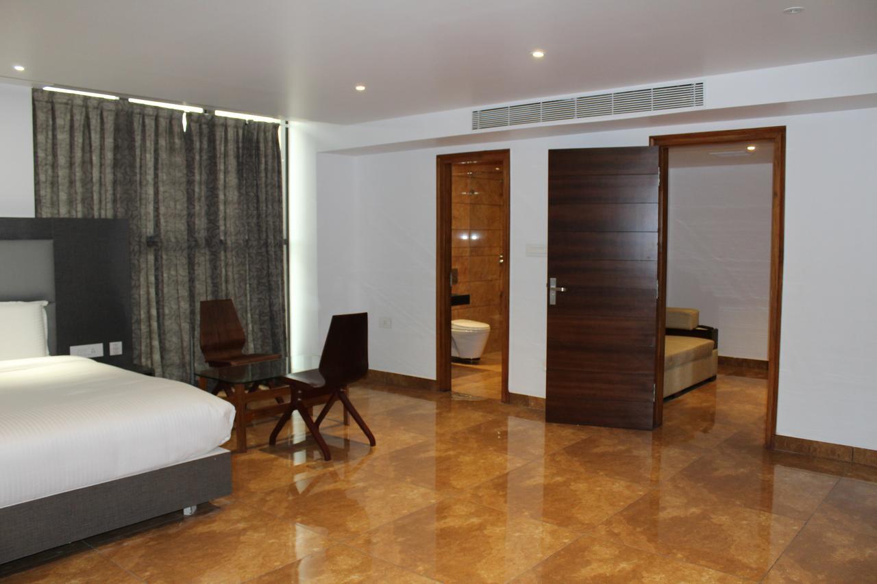 Hotel Hills Tirupattur Tiruppatur Buitenkant foto