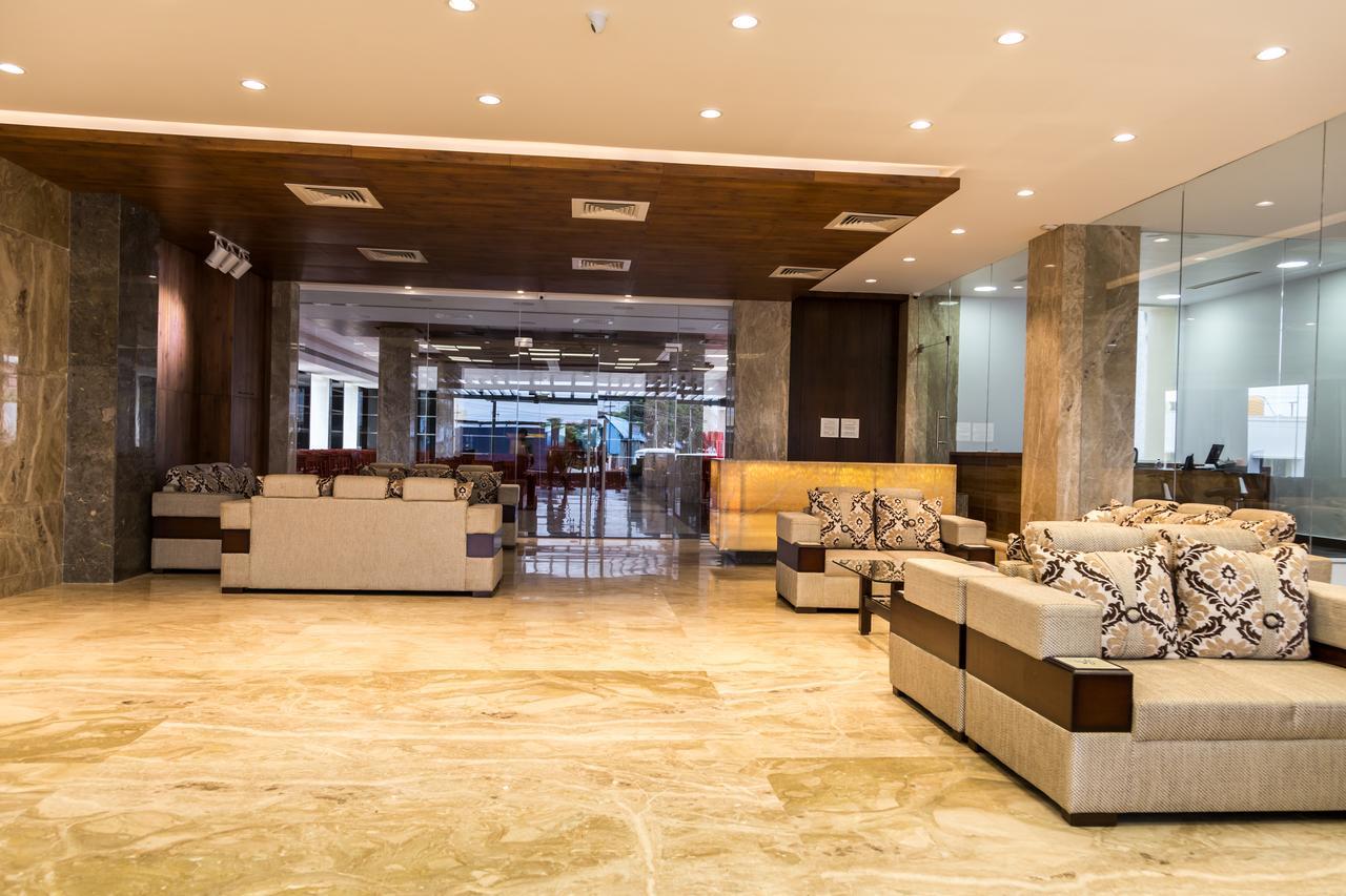 Hotel Hills Tirupattur Tiruppatur Buitenkant foto