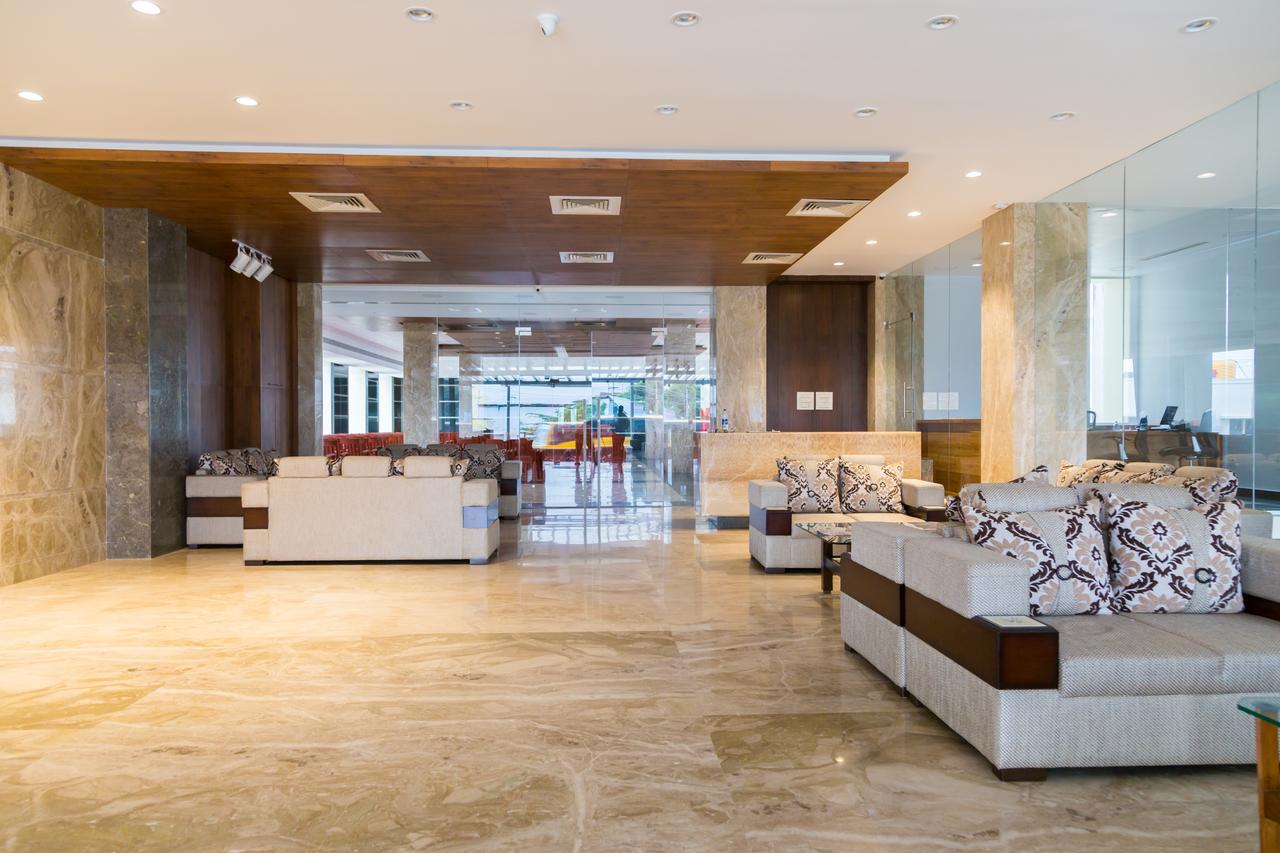 Hotel Hills Tirupattur Tiruppatur Buitenkant foto