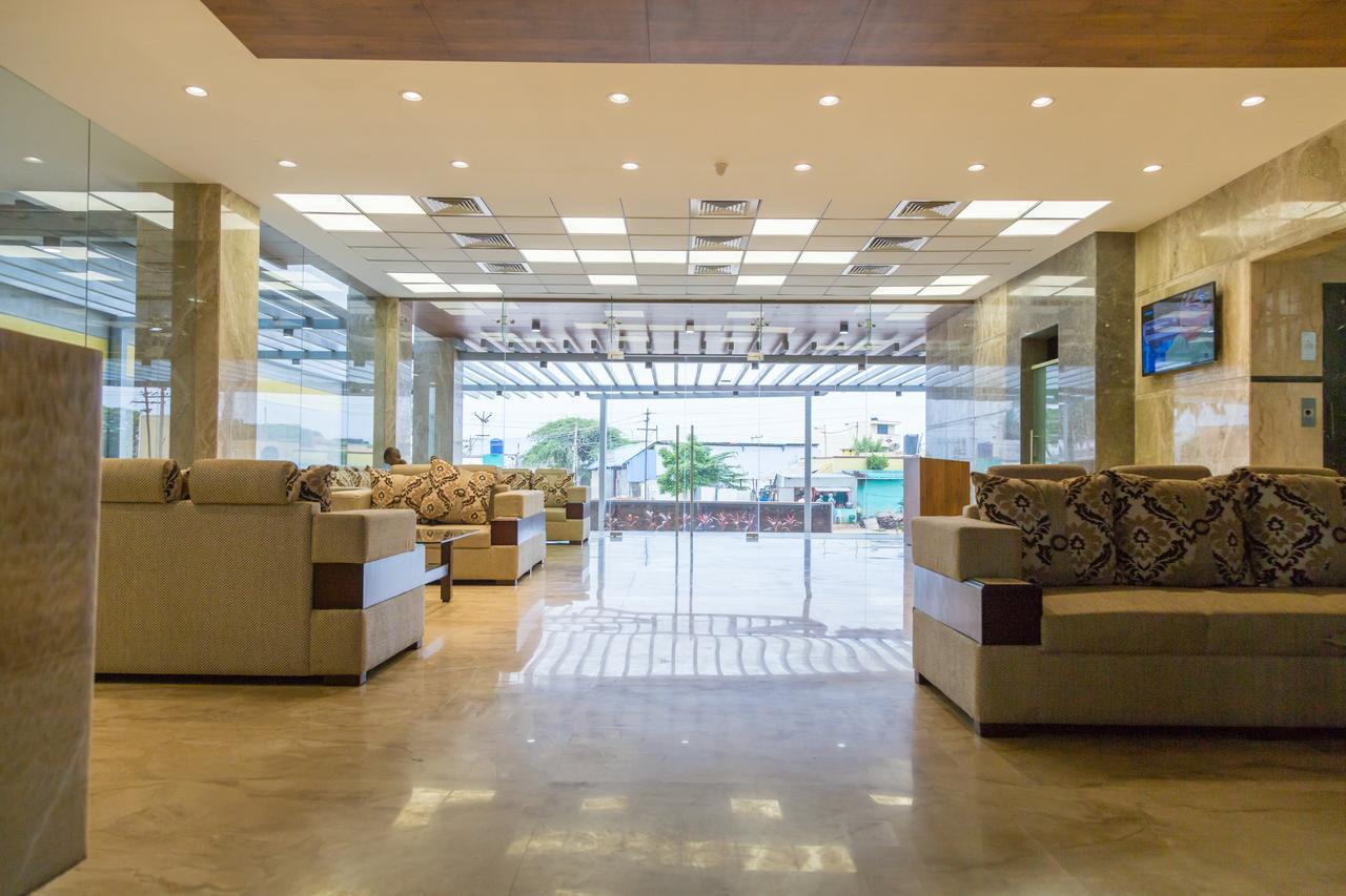 Hotel Hills Tirupattur Tiruppatur Buitenkant foto